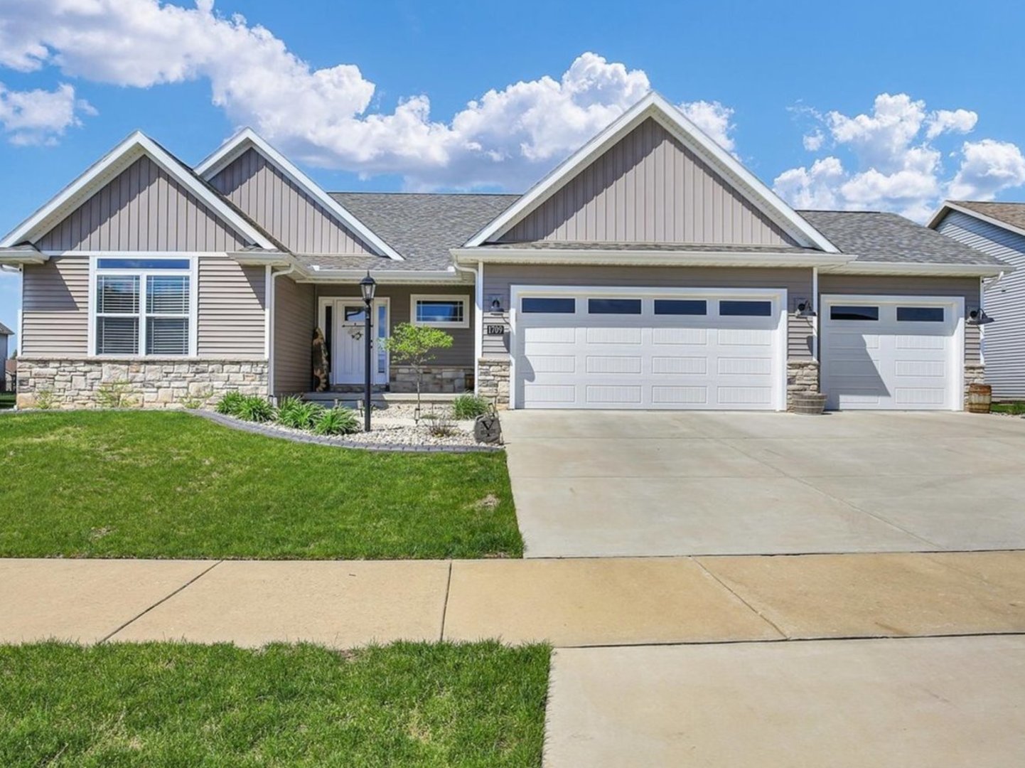 1709 Littlefield Lane