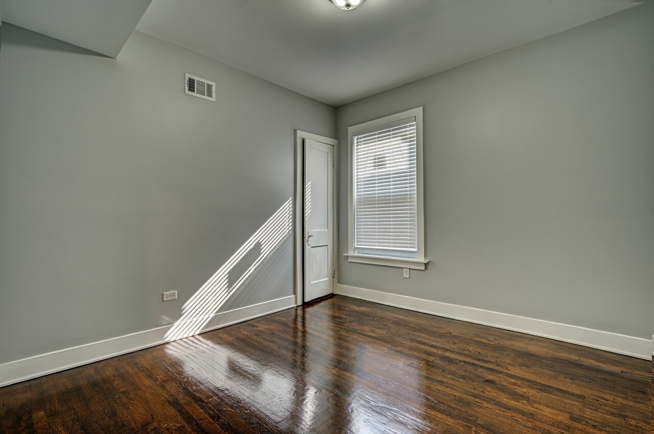 7331 S Dante Avenue 2 Property Photo 6