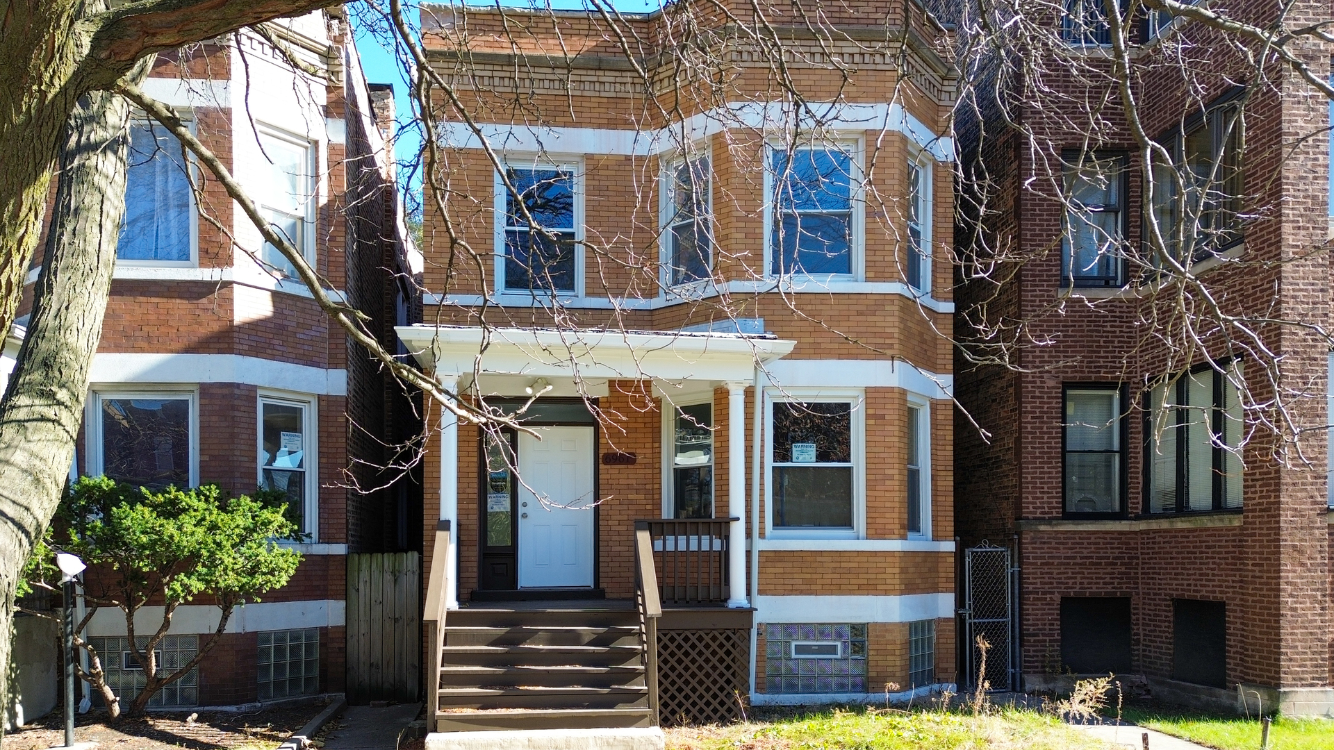 6961 S Eberhart Avenue Property Photo 2