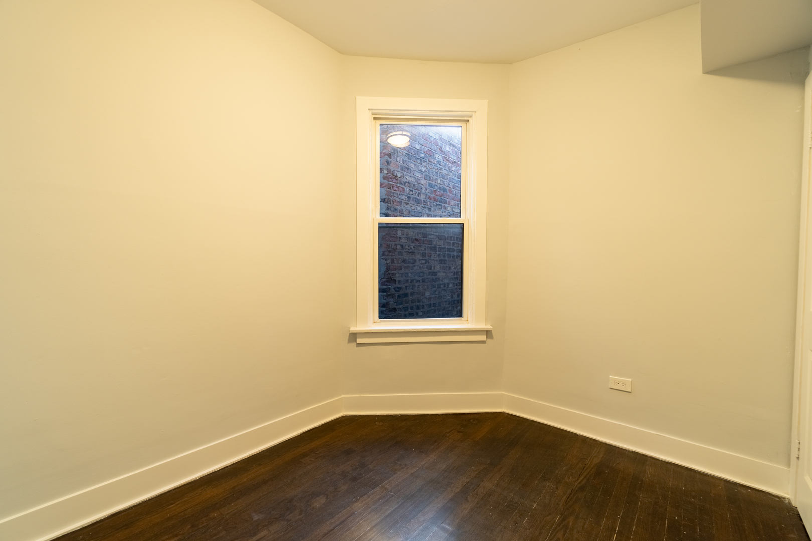 6961 S Eberhart Avenue Property Photo 10