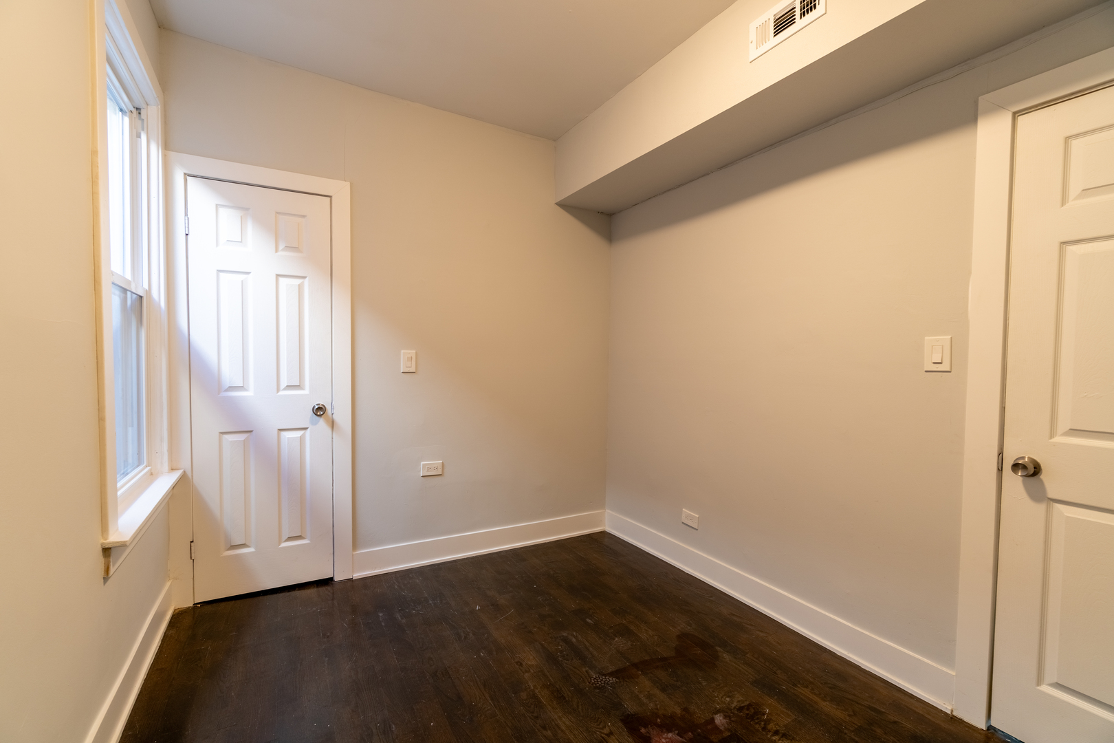 6961 S Eberhart Avenue Property Photo 12