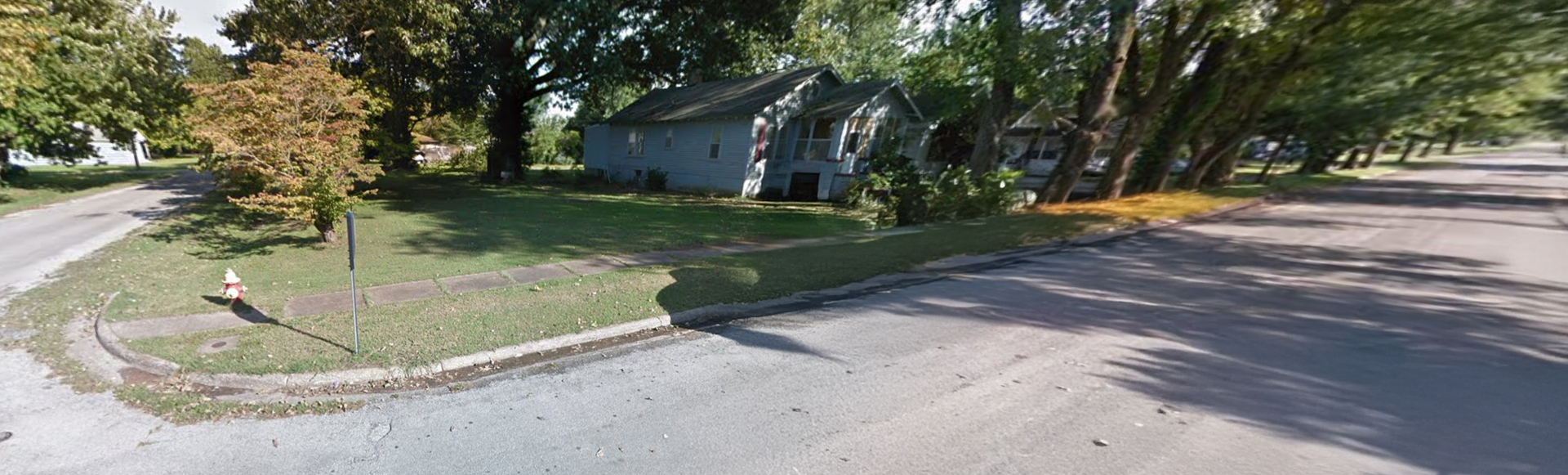 228 N Reader Street Property Photo 3