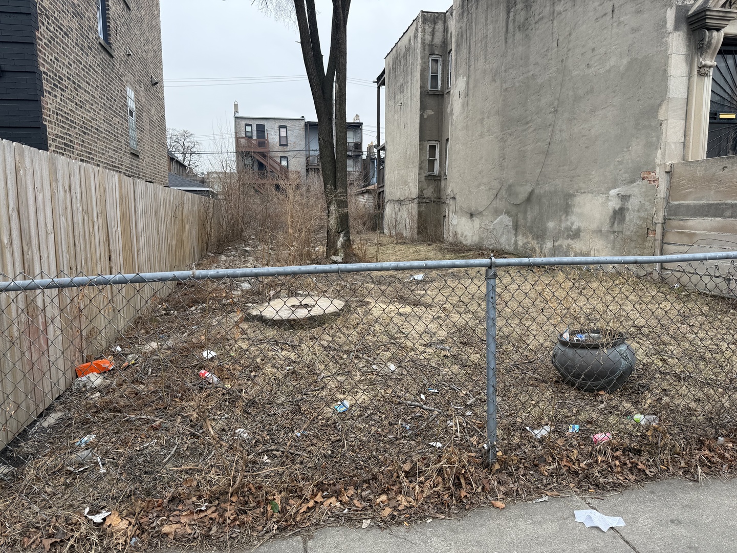 4311 W Monroe Street Property Photo 1