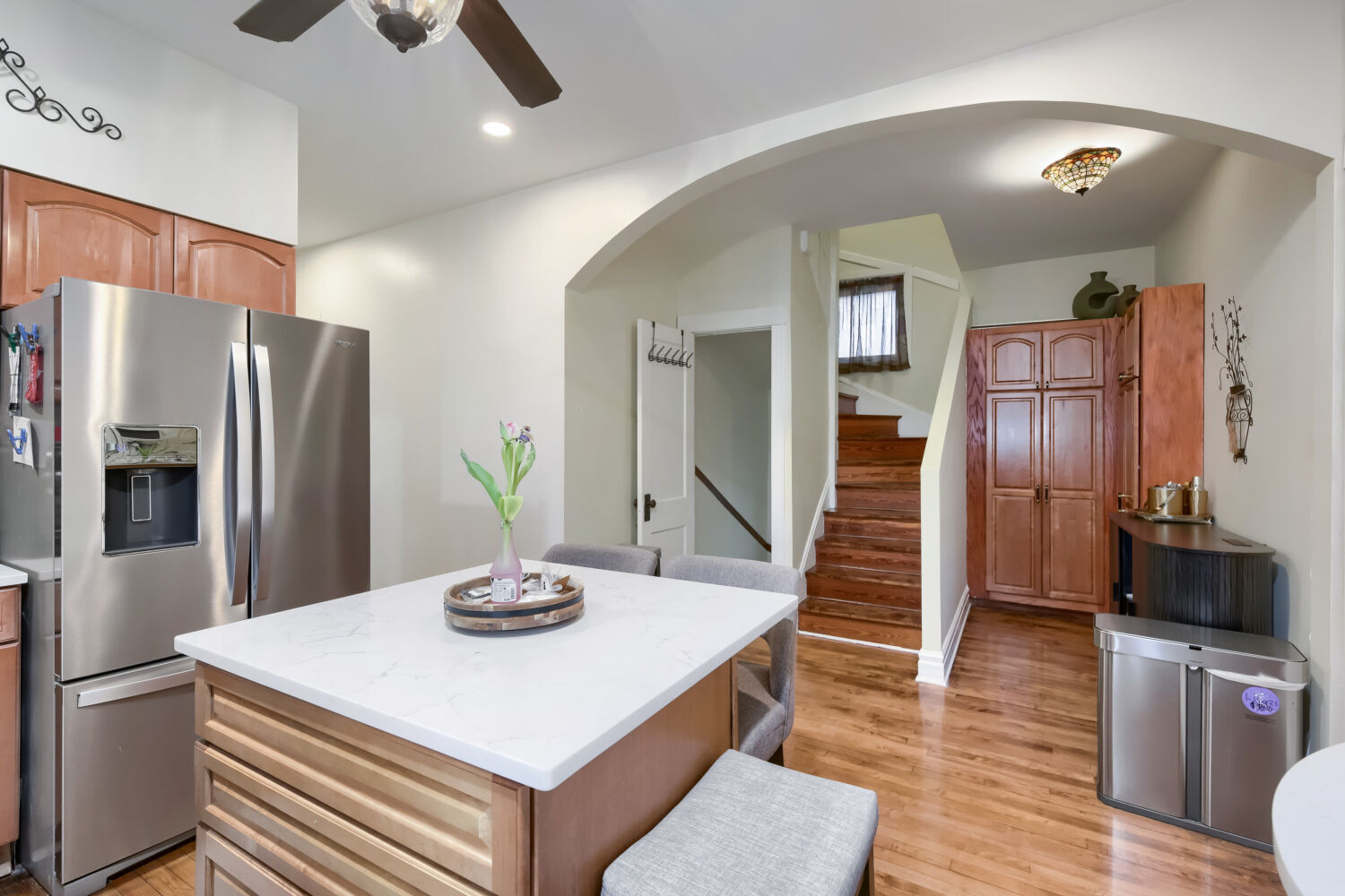 2231 N Lawndale Avenue Property Photo 9