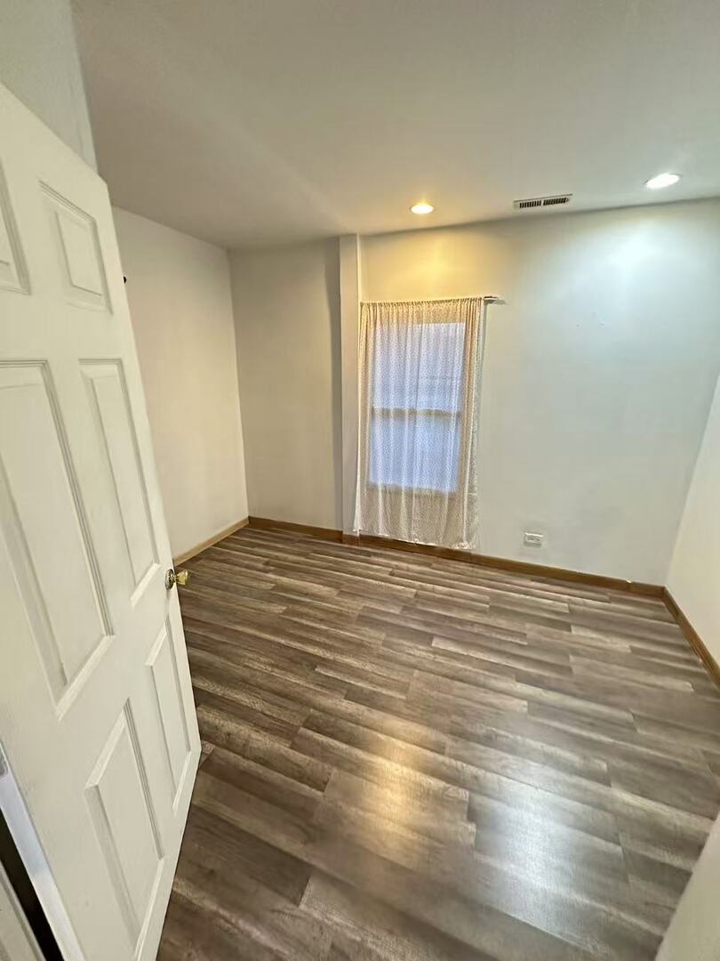 2904 S Wells Street Property Photo 4