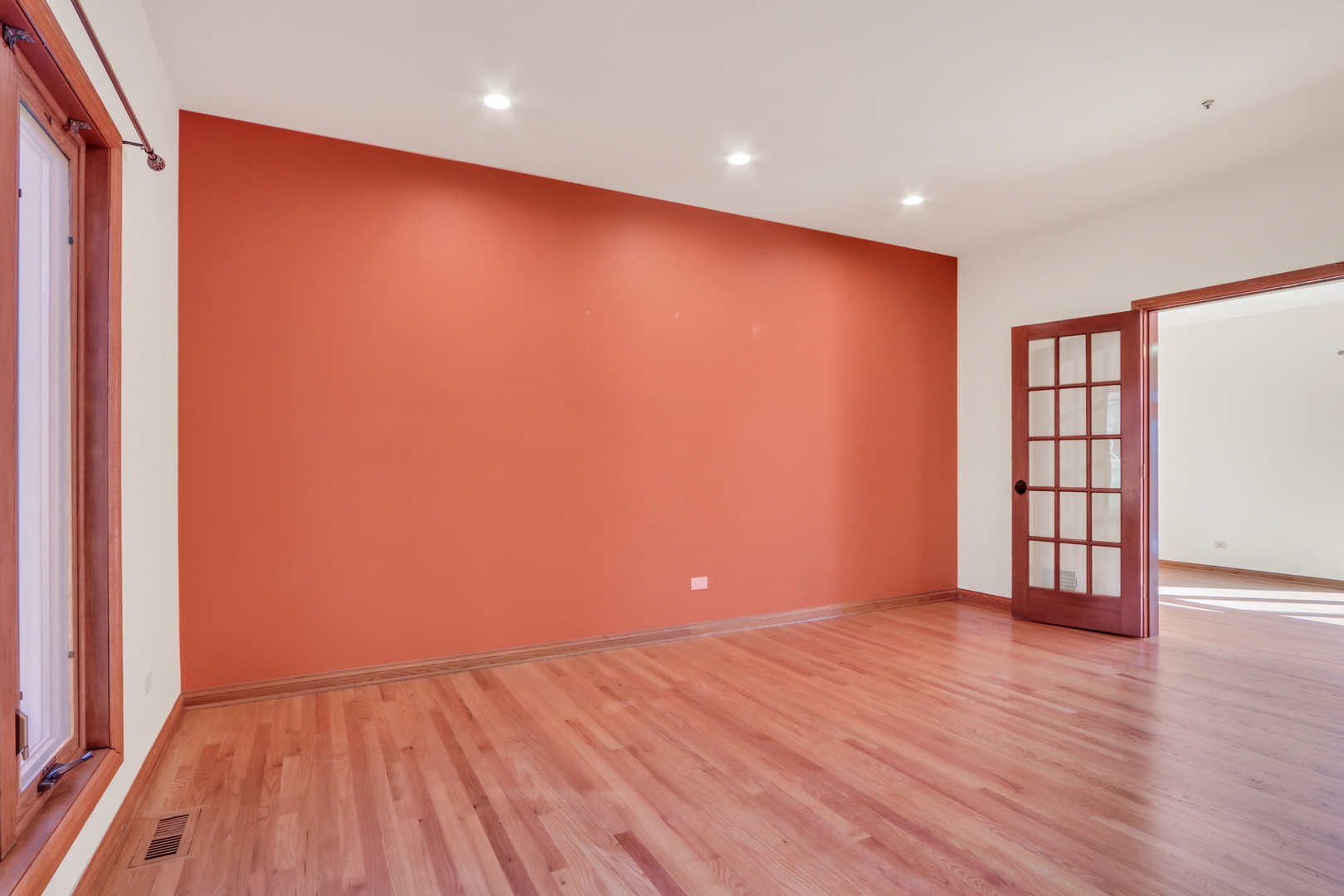 6881 September Boulevard Property Photo 6