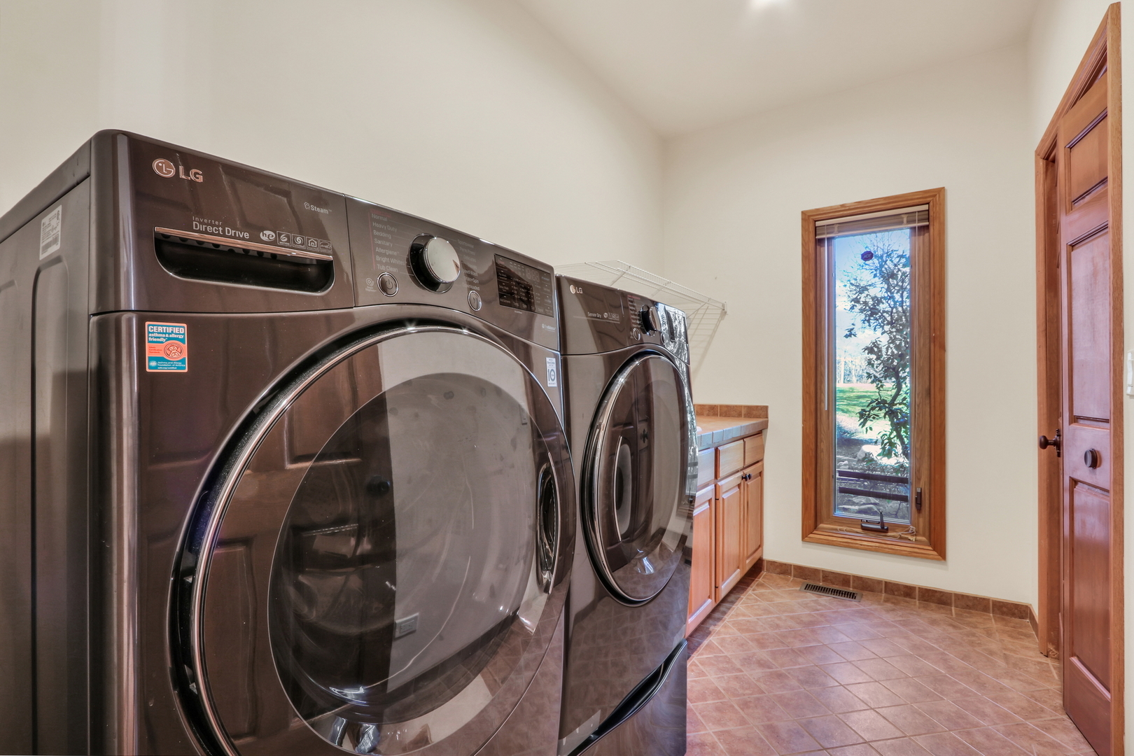 6881 September Boulevard Property Photo 28