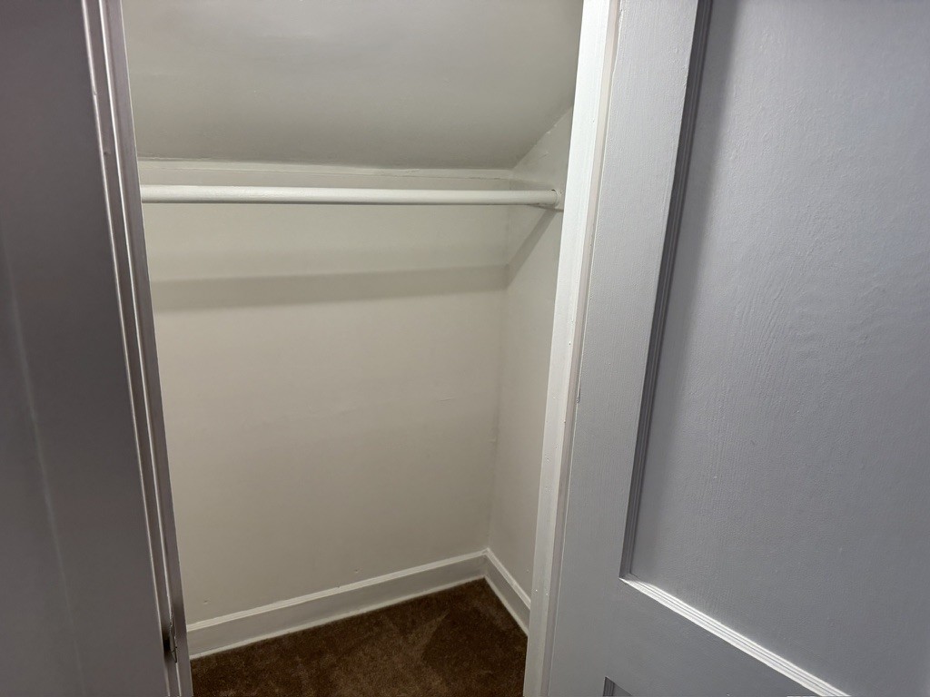 8445 S May Street Property Photo 15