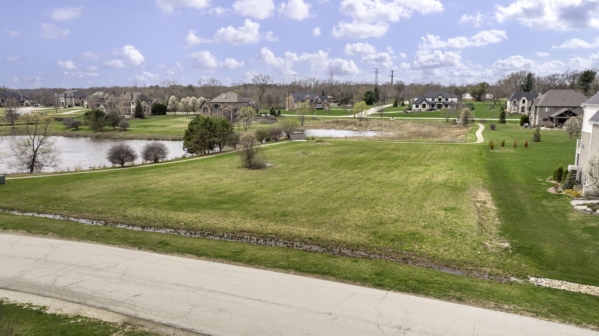 18490 S Pineprairie Drive Property Photo 7