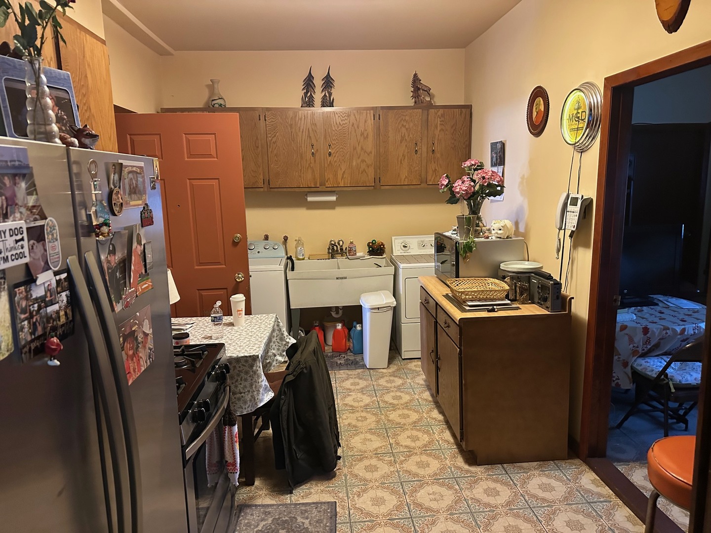 5788 S Archer Avenue Property Photo 10