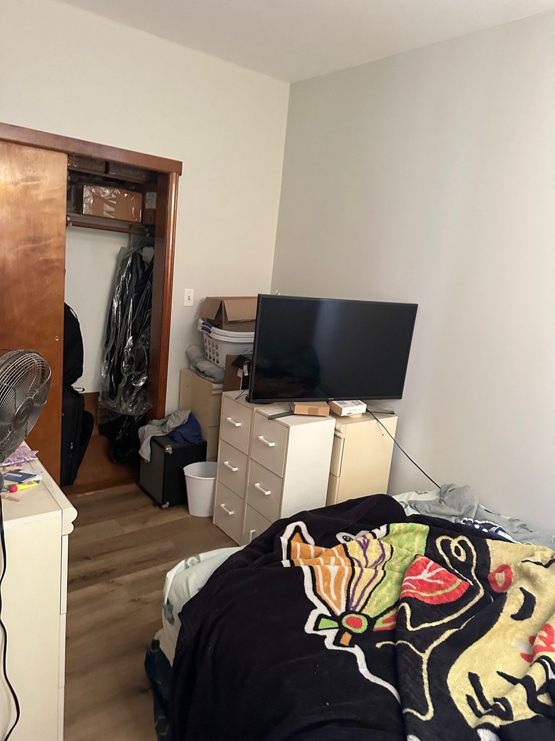5788 S Archer Avenue Property Photo 20