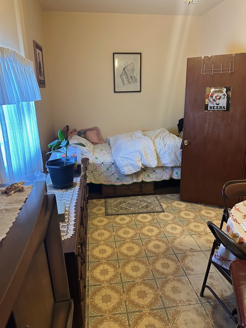 5788 S Archer Avenue Property Photo 25