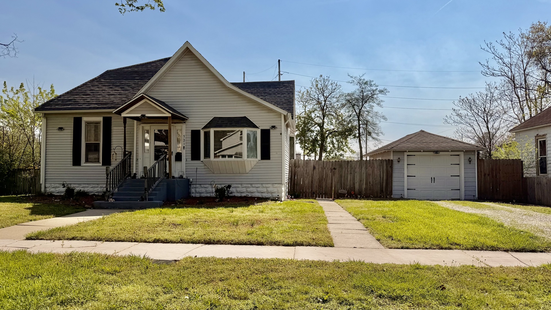 521 S Cherry Street Property Photo 1