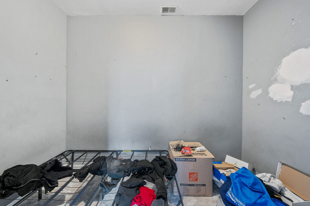 8420 S Burley Avenue Property Photo 13