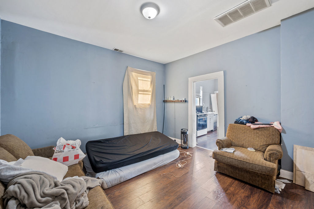 8420 S Burley Avenue Property Photo 17