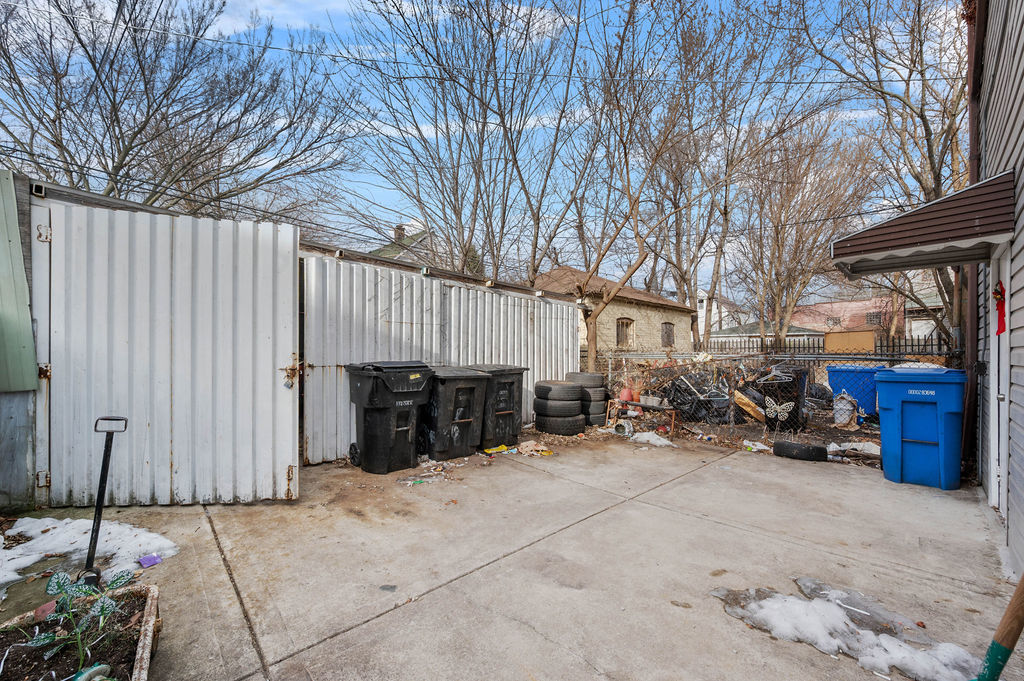 8420 S Burley Avenue Property Photo 28