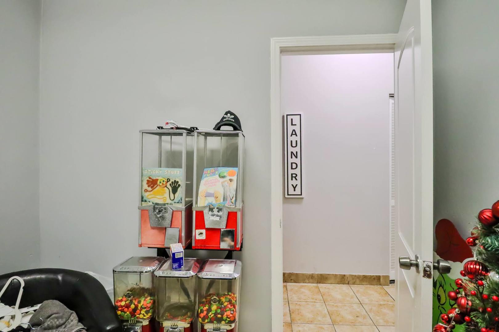 1544 N Mannheim Road Property Photo 19