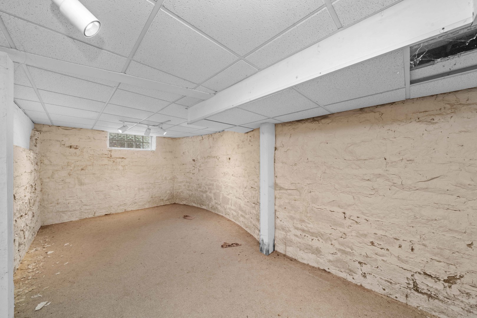 407 Ottawa Street Property Photo 18