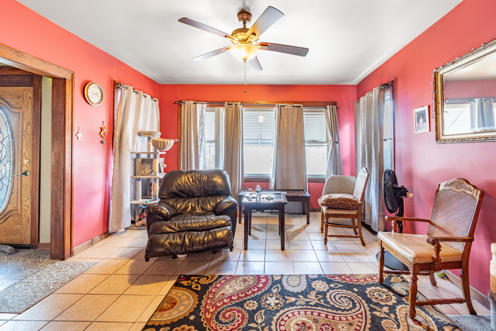 2710 Oak Park Avenue Property Photo 4