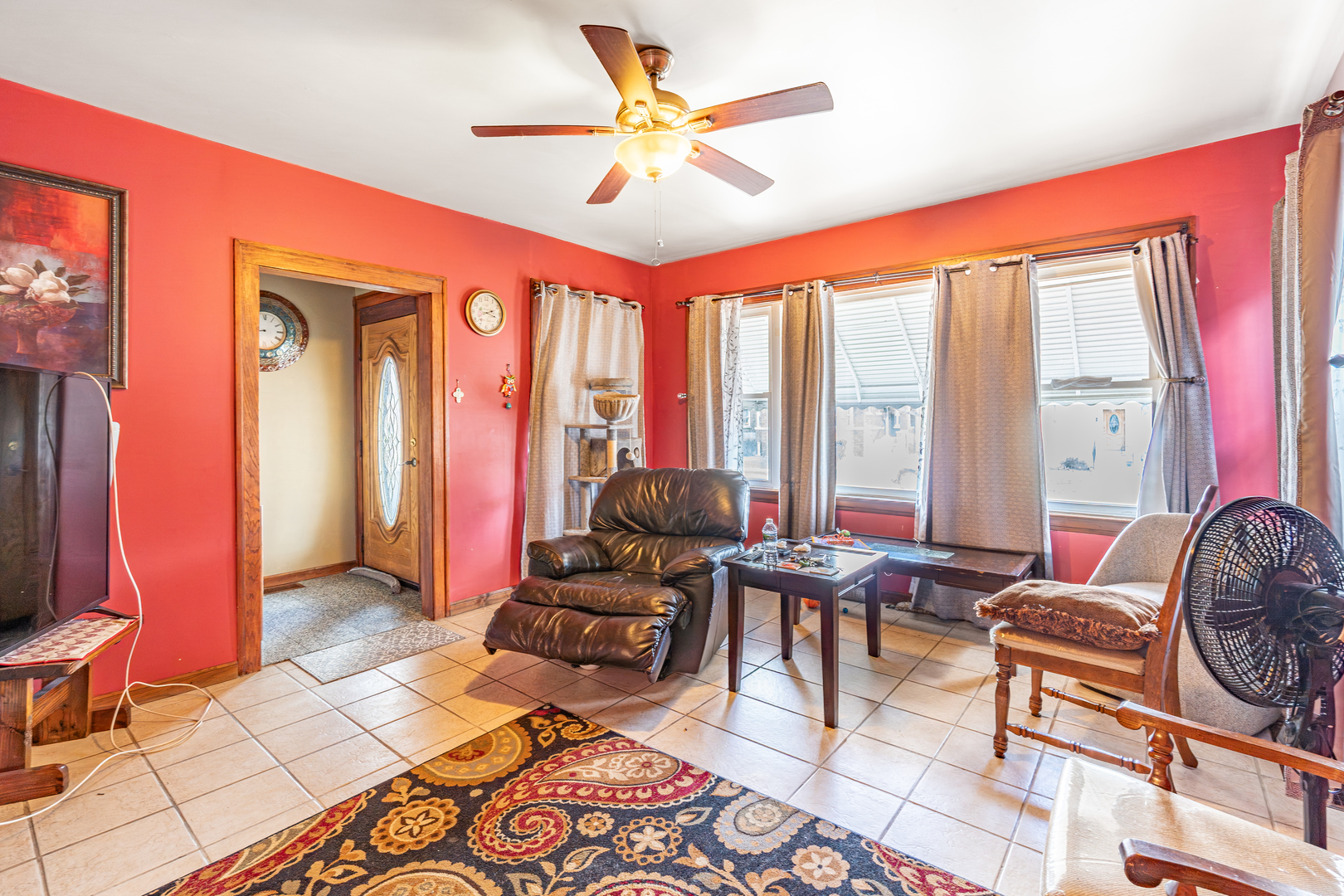 2710 Oak Park Avenue Property Photo 5