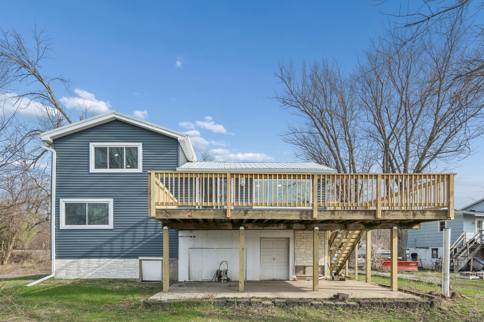 3664 Dismore Road Property Photo 7