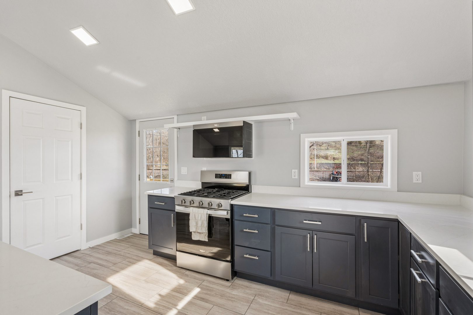 3664 Dismore Road Property Photo 10