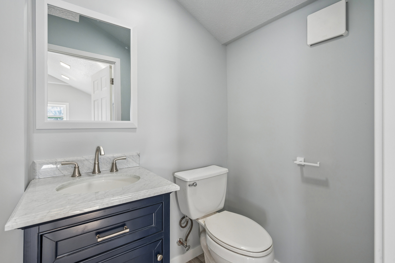 3664 Dismore Road Property Photo 19