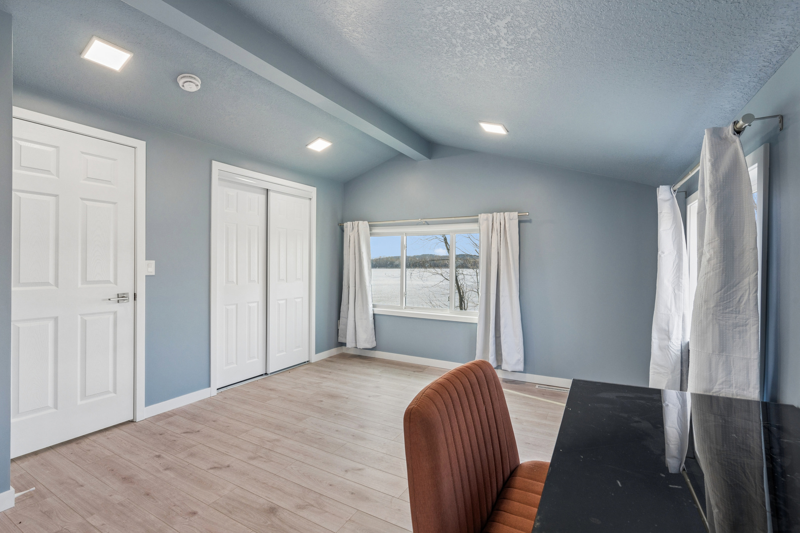 3664 Dismore Road Property Photo 22