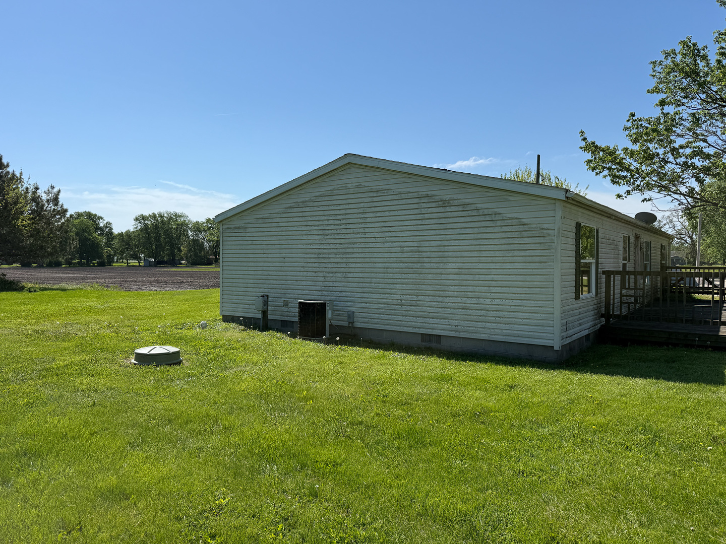 314 1/2 E Seminary Avenue Property Photo 2