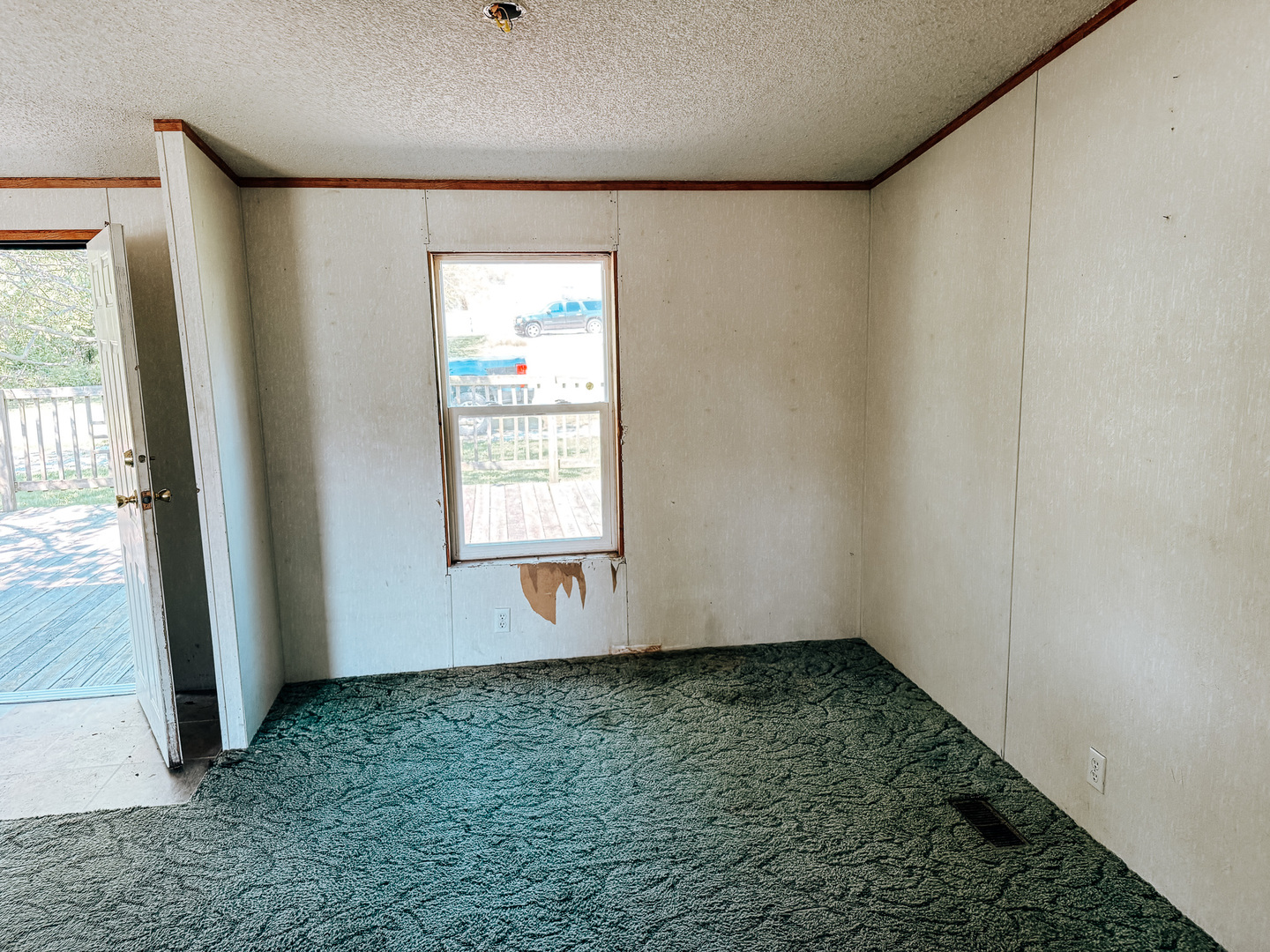314 1/2 E Seminary Avenue Property Photo 12