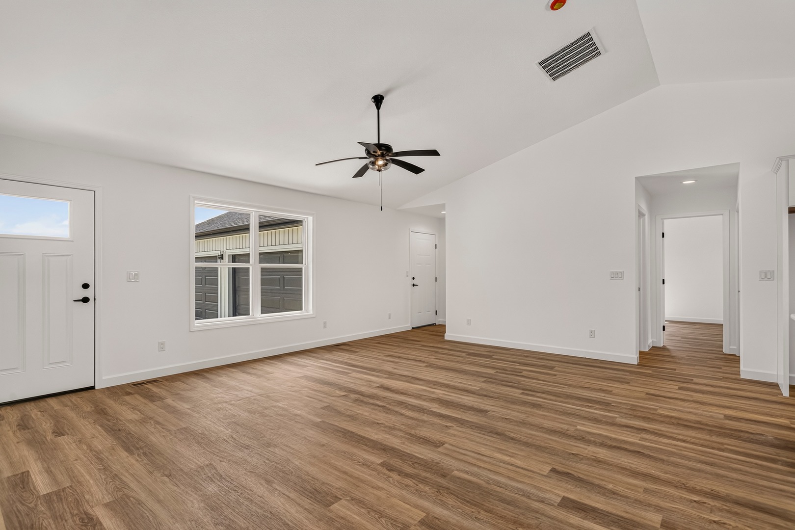 407 Jerin Drive Property Photo 6