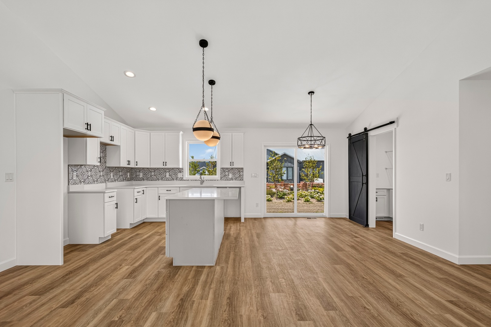 407 Jerin Drive Property Photo 8
