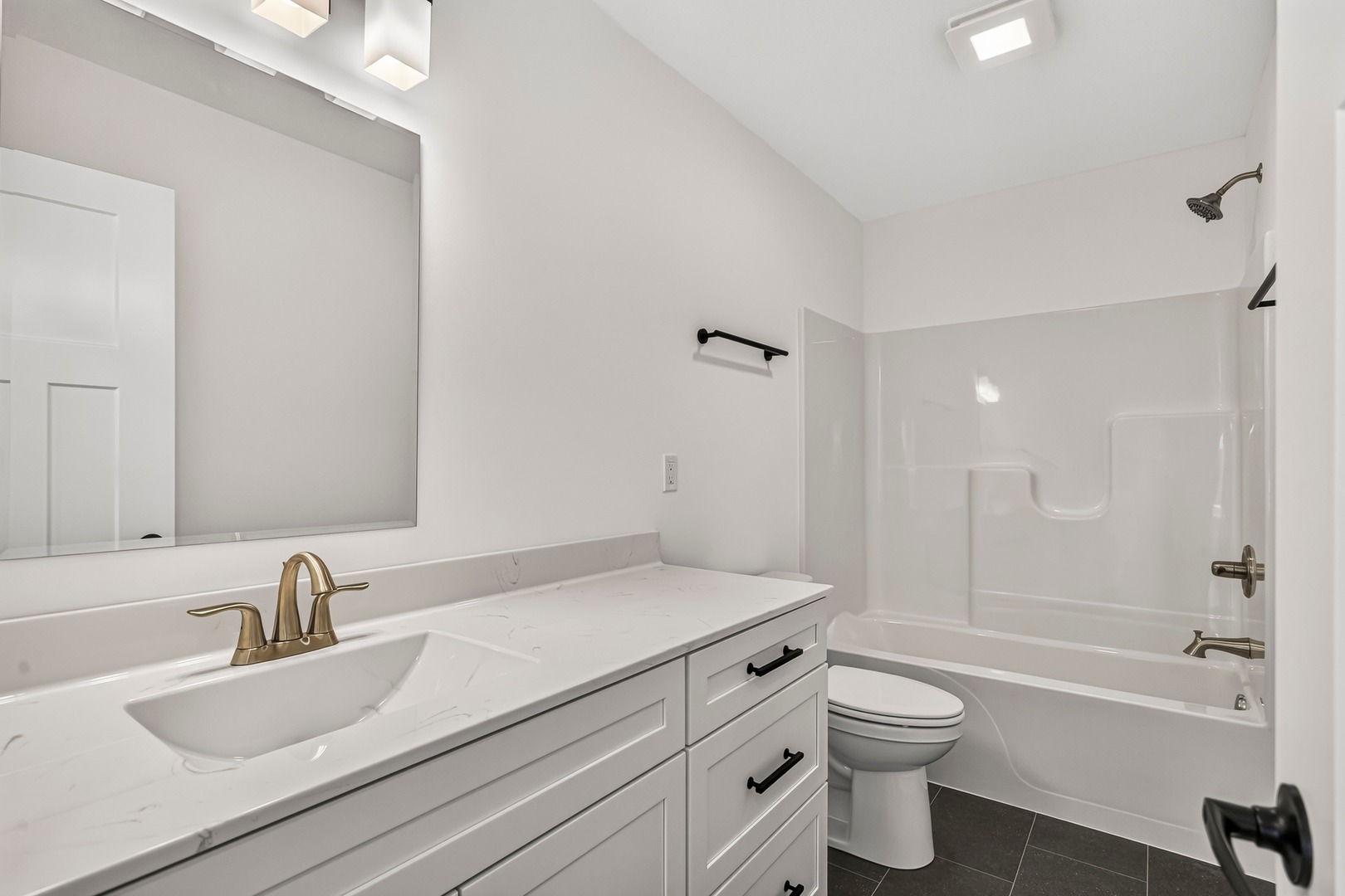 407 Jerin Drive Property Photo 21