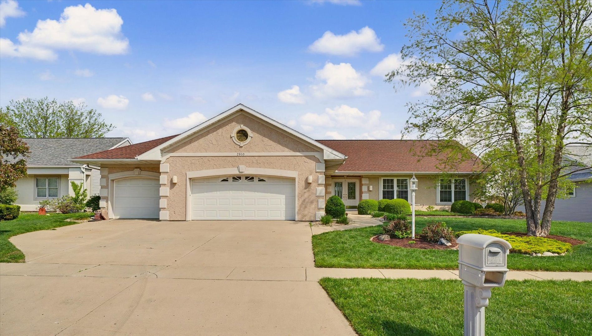 2910 Rutherford Drive Property Photo 1