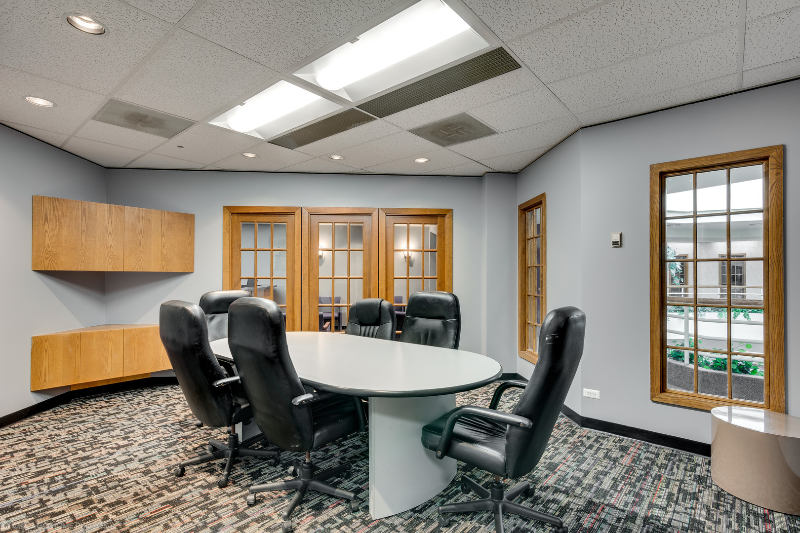 340 W Butterfield Road 4b-xxx Property Photo 6