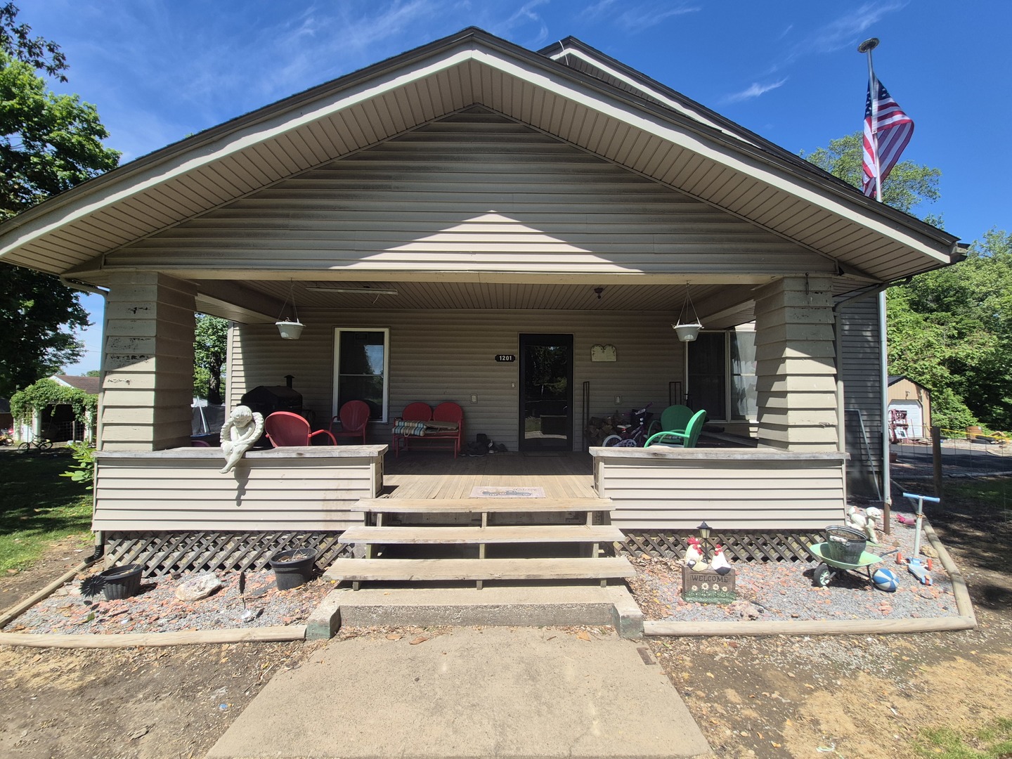 1201 Fairview Road