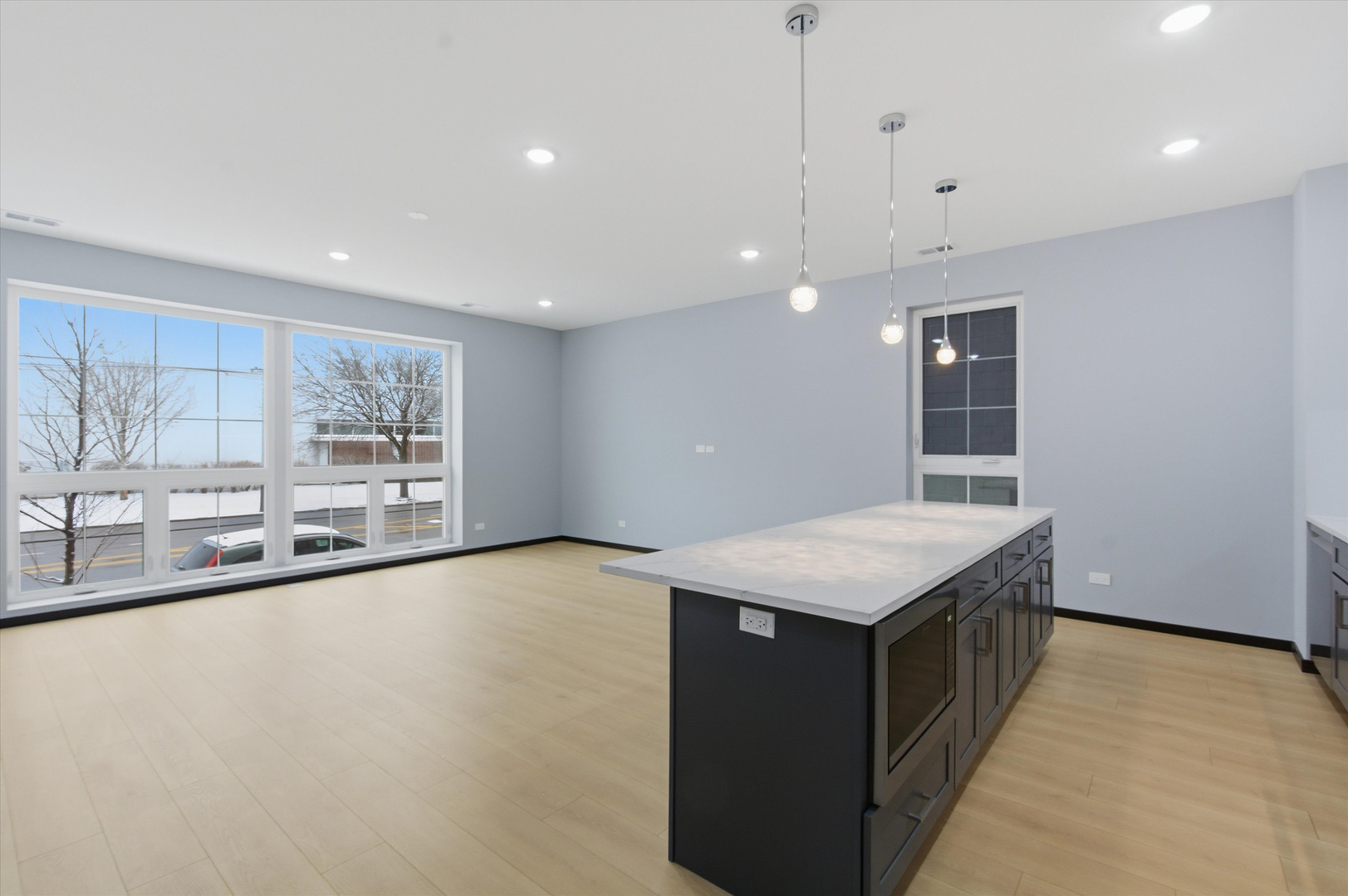 5830 N Lincoln Avenue 1e Property Photo 4