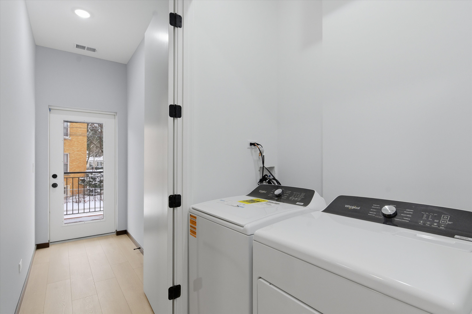 5830 N Lincoln Avenue 1e Property Photo 21