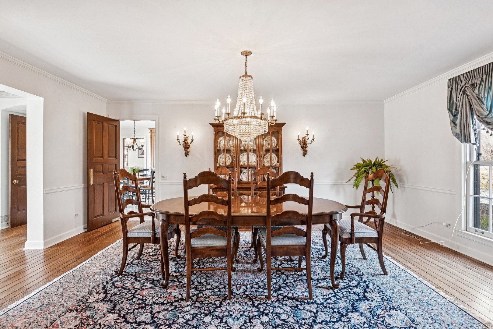 545 Windsor Road Property Photo 8