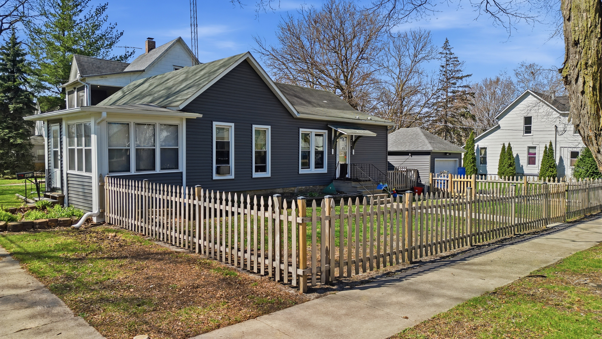 403 S 8th Street Property Photo 4