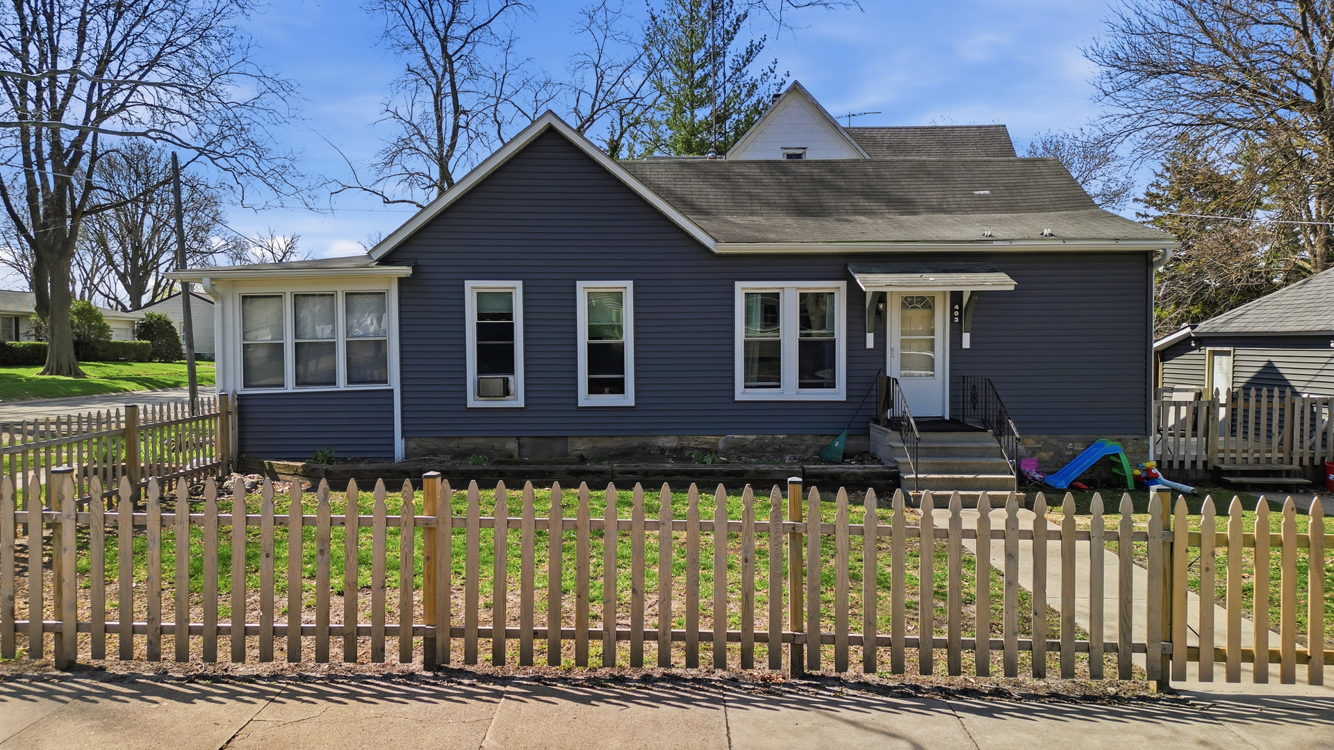 403 S 8th Street Property Photo 5