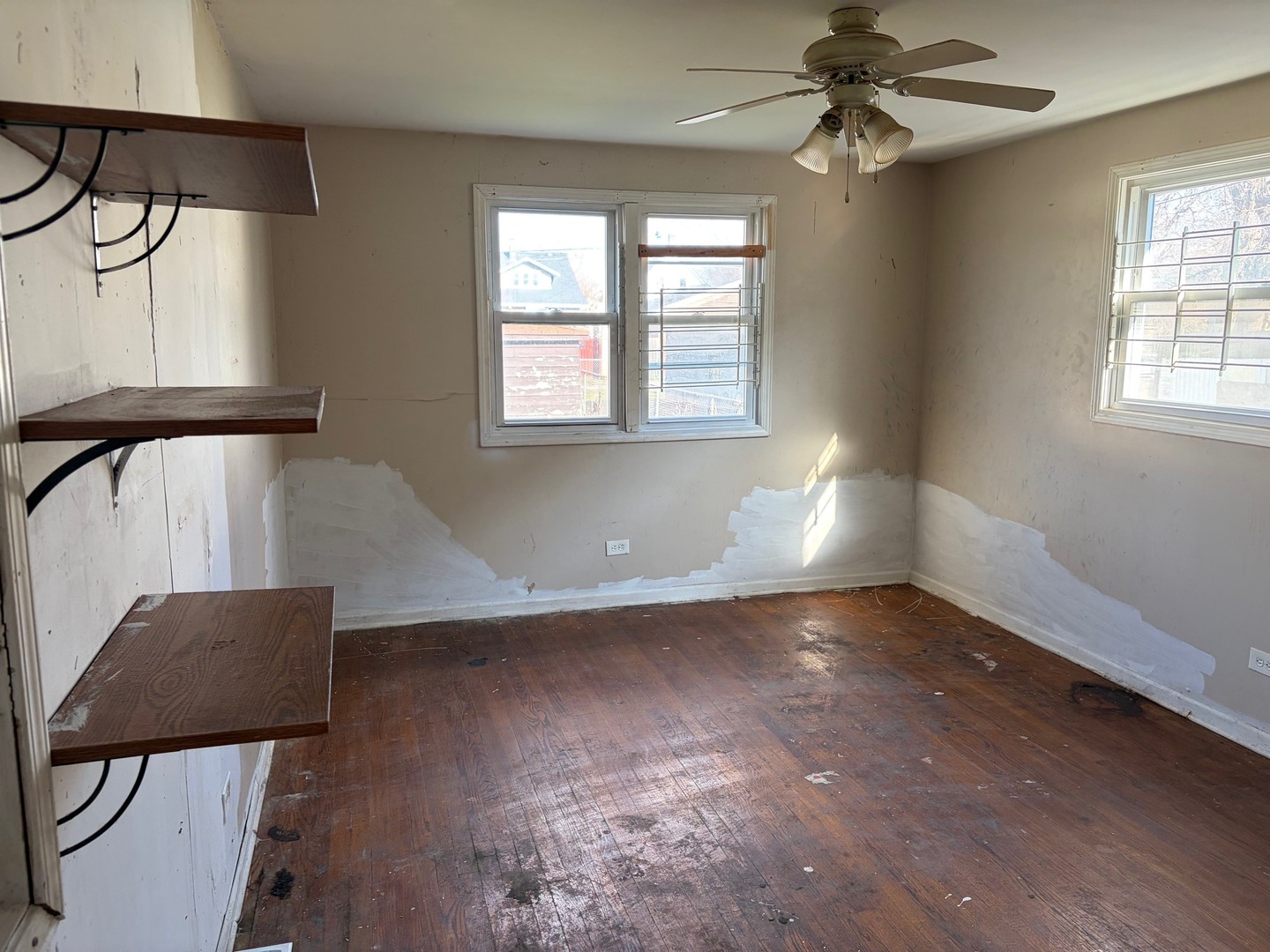 15129 Lexington Avenue Property Photo 8
