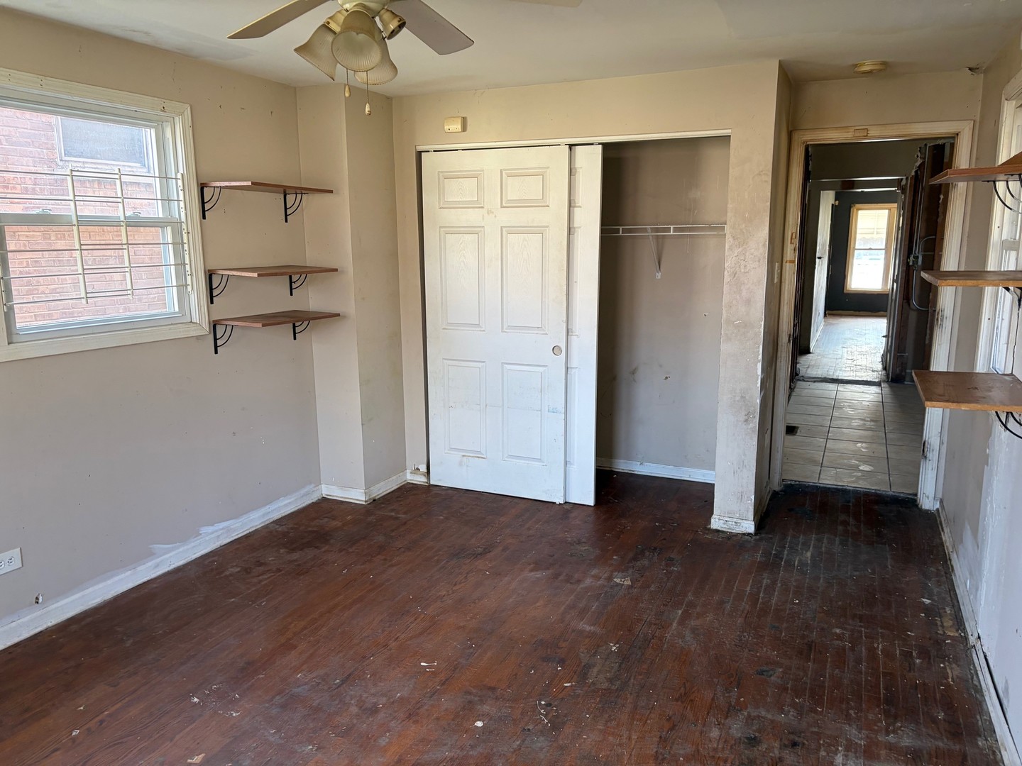 15129 Lexington Avenue Property Photo 9