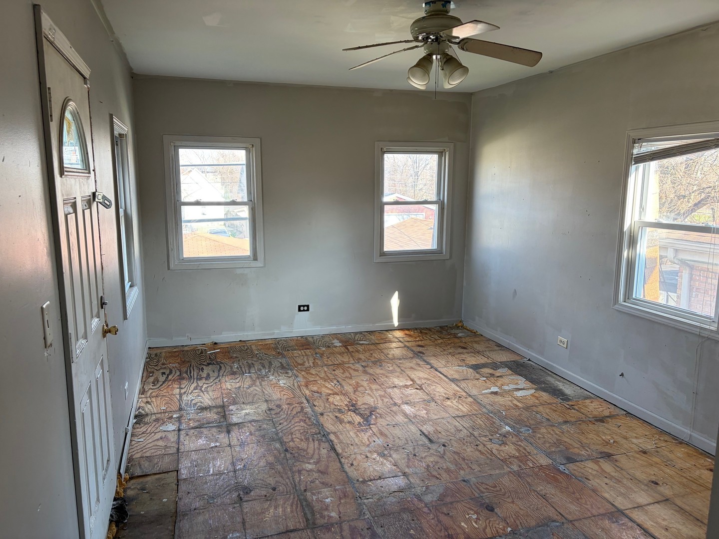 15129 Lexington Avenue Property Photo 16