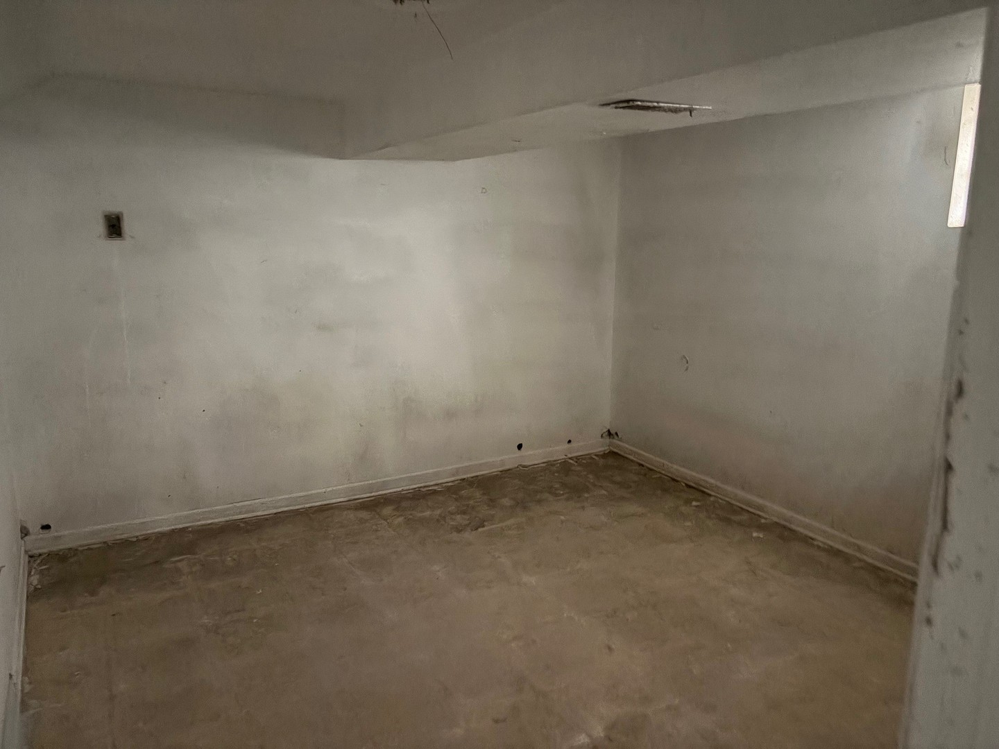 15129 Lexington Avenue Property Photo 21