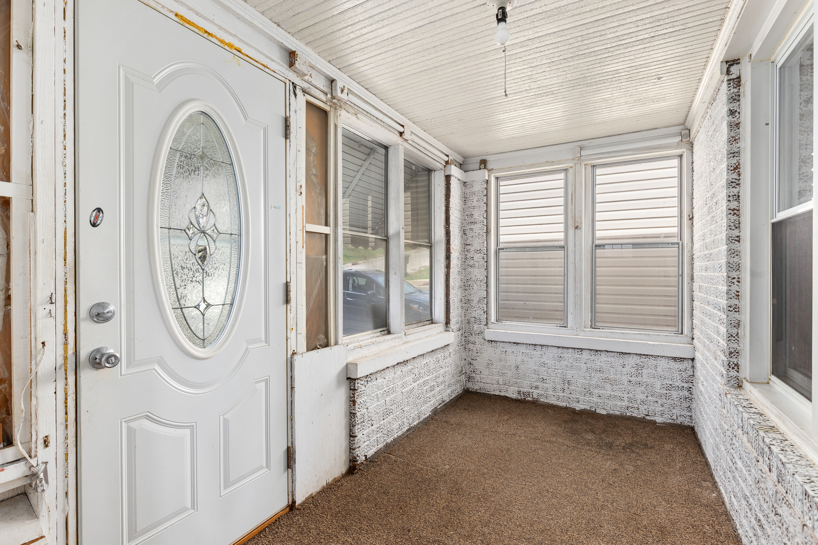 718 Warren Avenue Property Photo 3