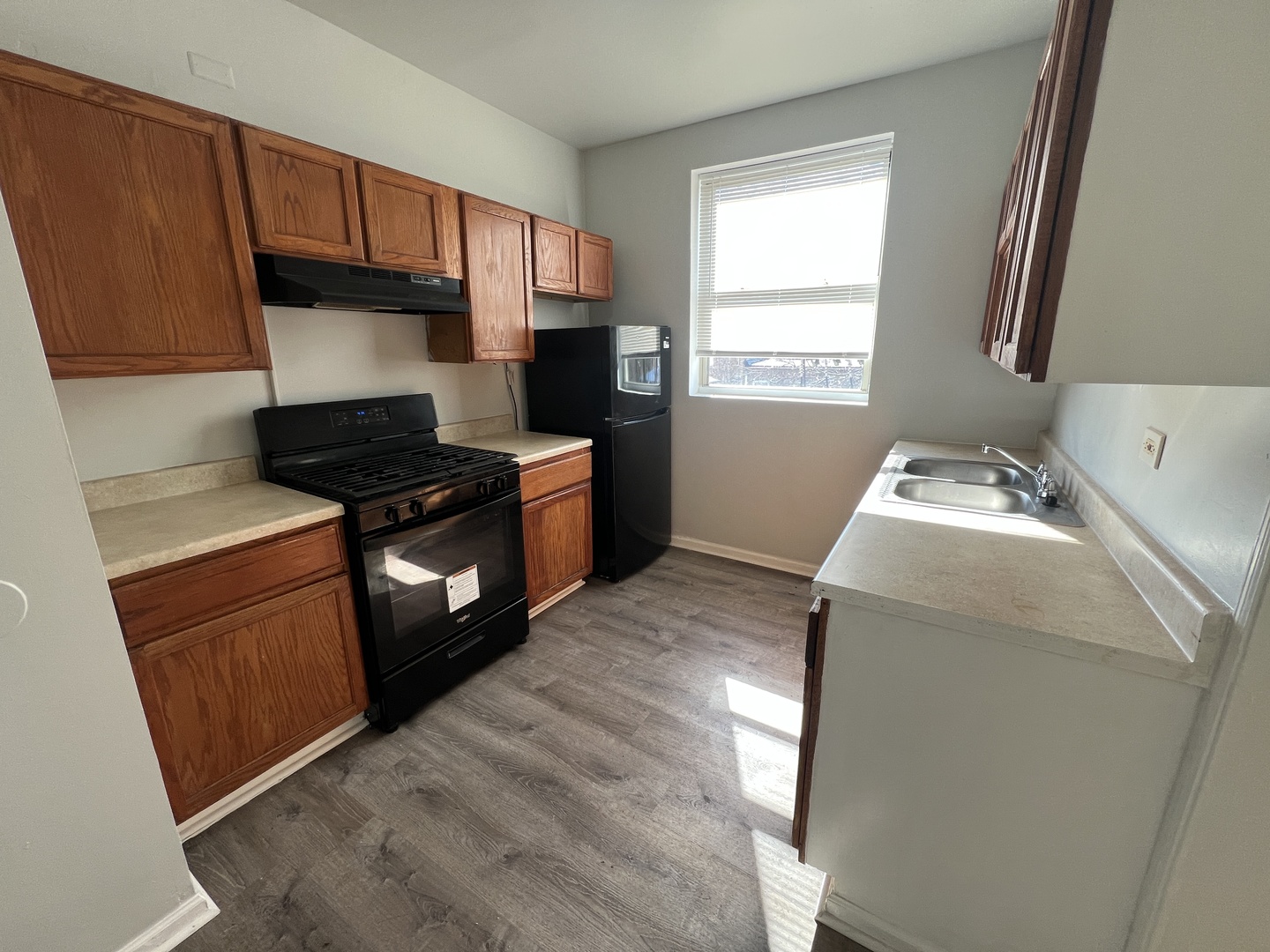 2047 E 68th Street 3w Property Photo 5