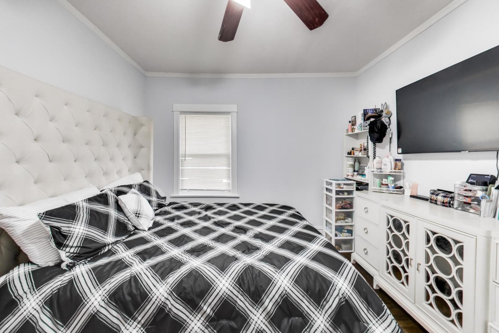 28 N Lockwood Avenue Property Photo 17