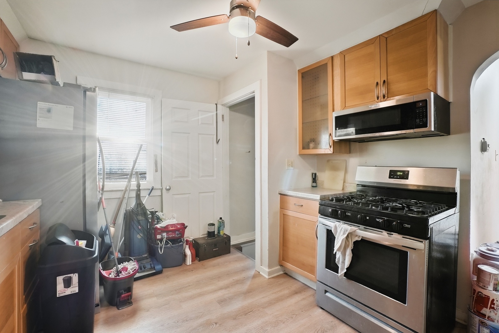 215 Barr Elms Avenue Property Photo 5