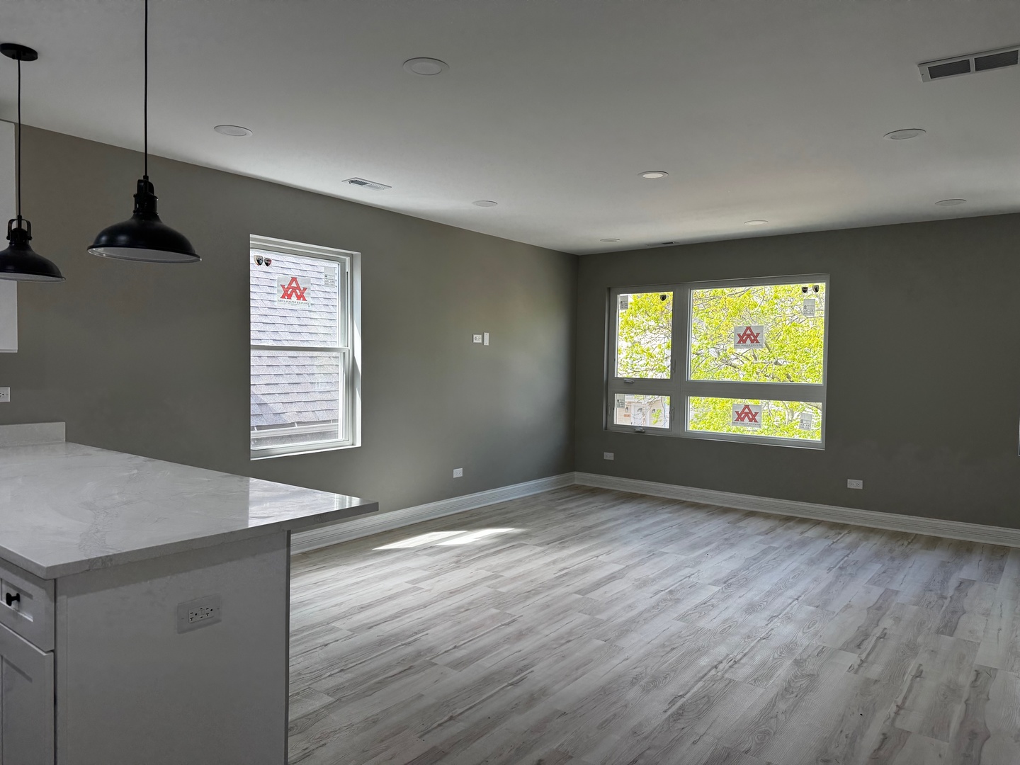 851 N Springfield Avenue Property Photo 19